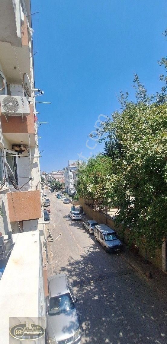 Hacıyusufta Valide Cami Karşısı Arakat 2+1masrafsız - Görsel 27