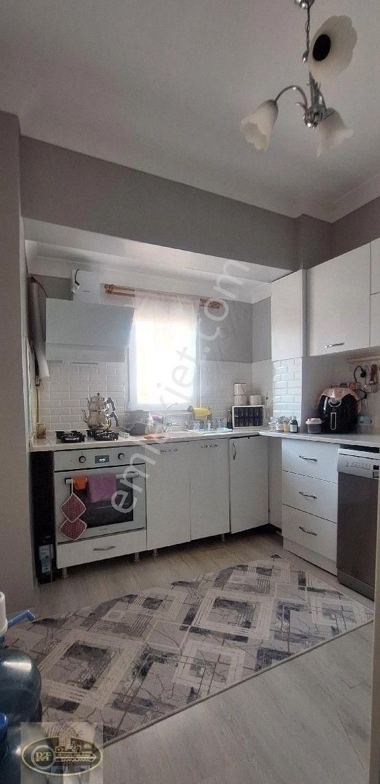 Hacıyusufta Valide Cami Karşısı Arakat 2+1masrafsız - Görsel 7