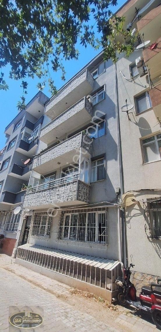 Hacıyusufta Valide Cami Karşısı Arakat 2+1masrafsız - Görsel 24