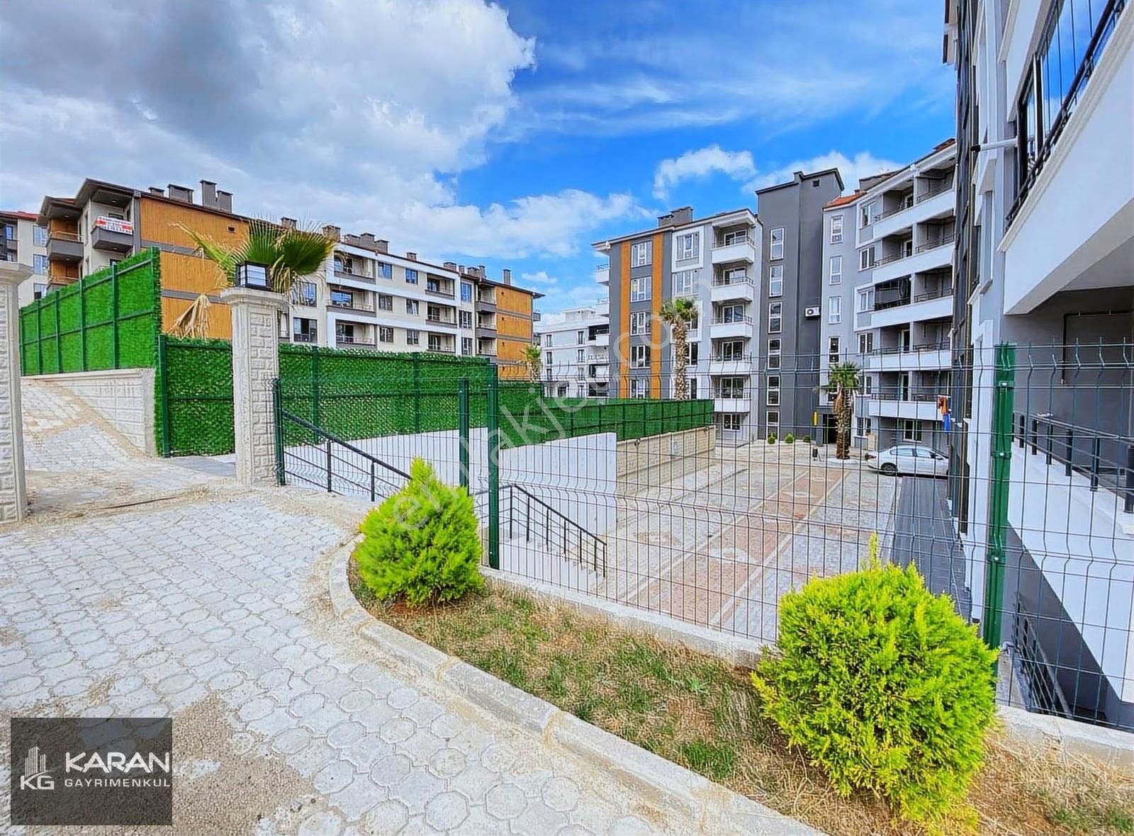 Gülpark Sitesinde Fırsat 1+1 Daire - Görsel 2