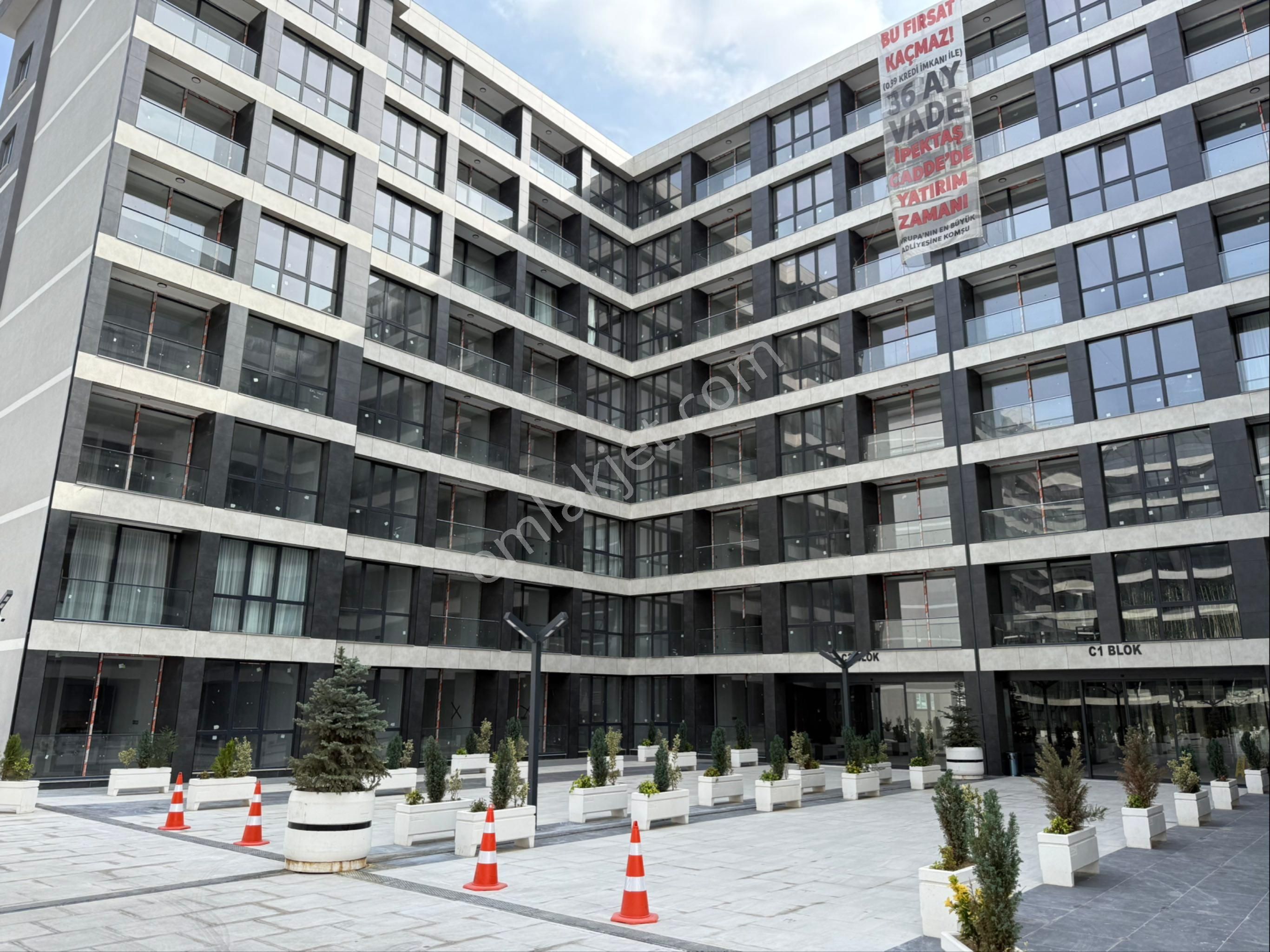 İpektaş Cadde Projesinde Kiralık 1+1 Daire Ve Ofis - Görsel 3