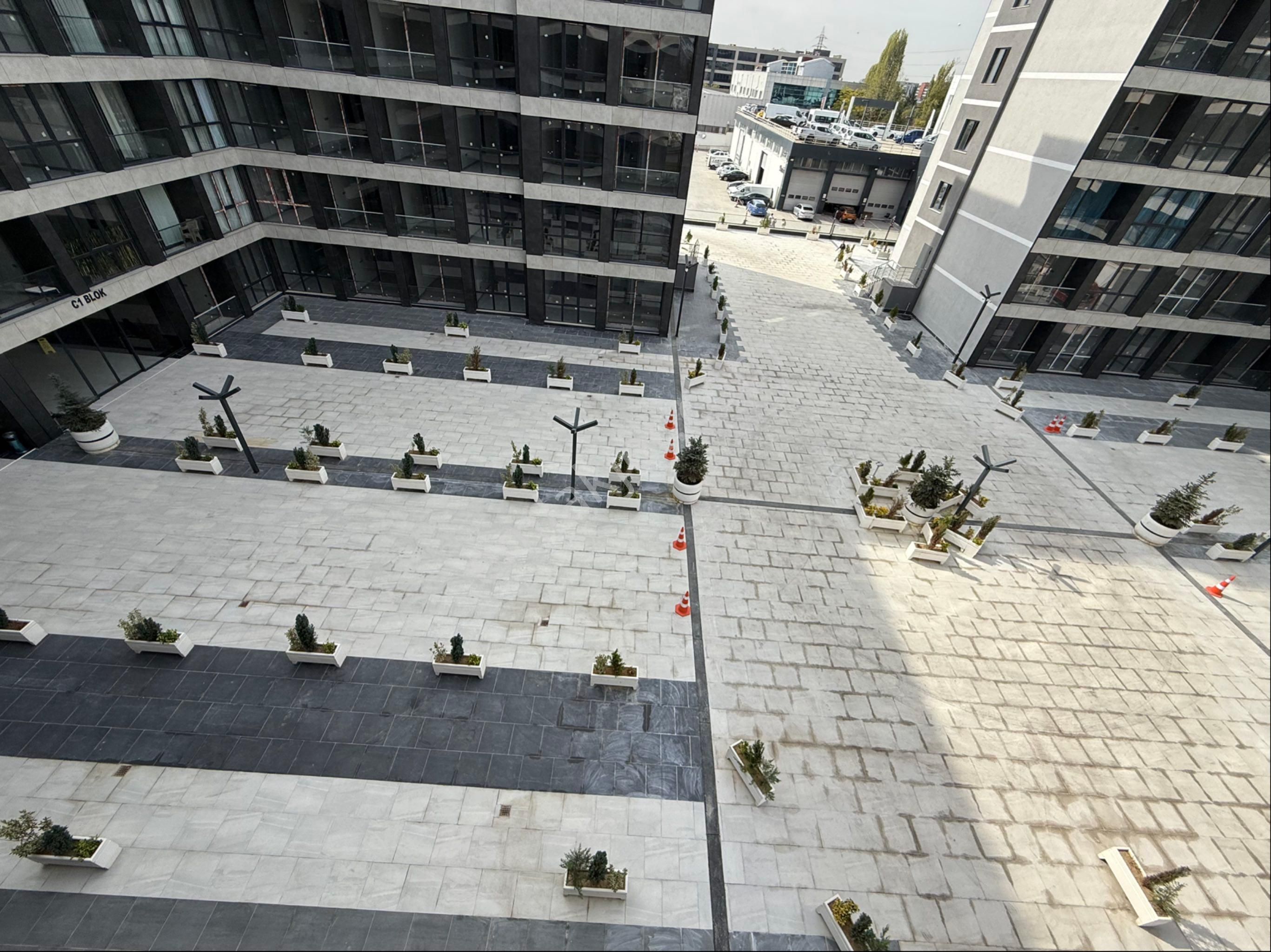 İpektaş Cadde Projesinde Kiralık 1+1 Daire Ve Ofis - Görsel 20