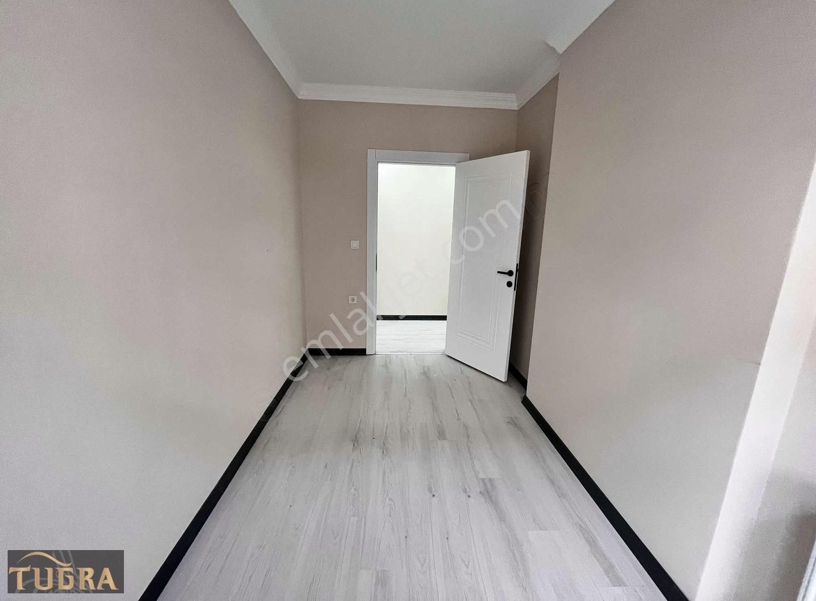 Eski Salı Paz. Civarı Limitsiz Kredili İskanlı 2+1 Satılık Daire - Görsel 4