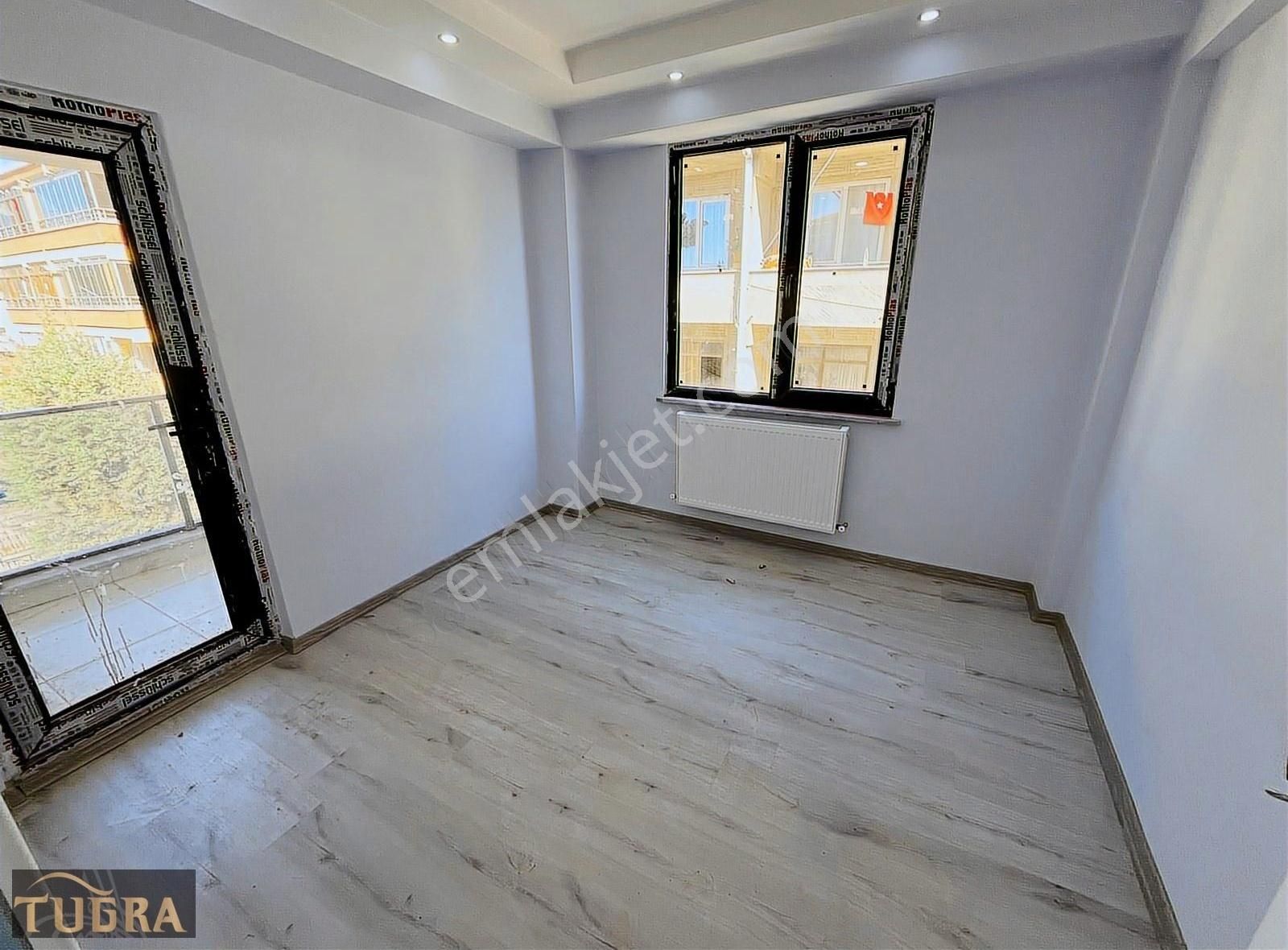 Tuğra'dan Bulvar Cephe'li Bina'da Arakat Satılık 1+1 Daire - Görsel 7