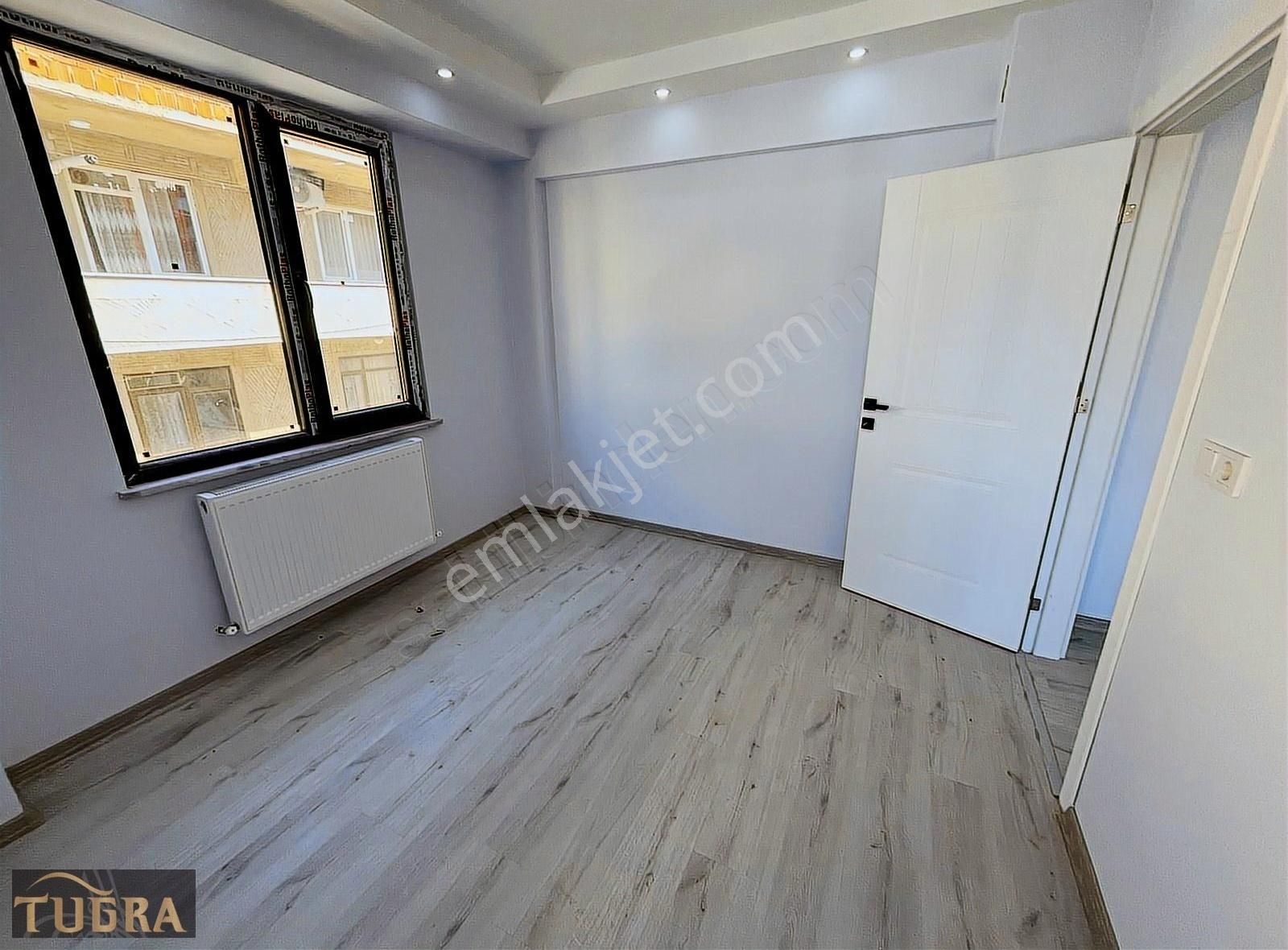 Tuğra'dan Bulvar Cephe'li Bina'da Arakat Satılık 1+1 Daire - Görsel 15