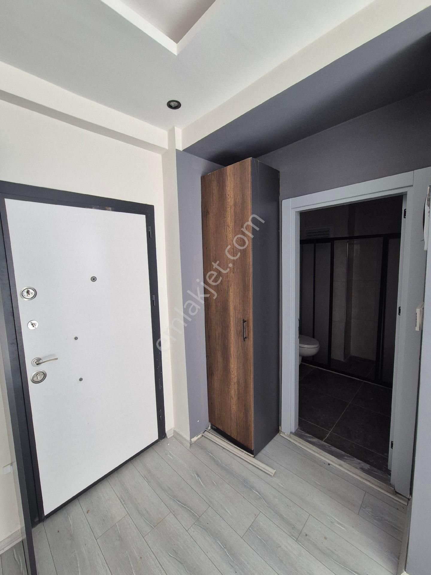 Gültepe'de 1+1 3'lü Ankastre Set Ve Şofbenli Az Katlı Kiralık Daire - Görsel 15