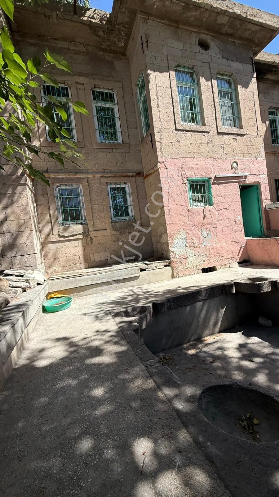 Öz Gaye Emlaktan Develi Aygöstende Satılık Tarihi Ev - Görsel 3