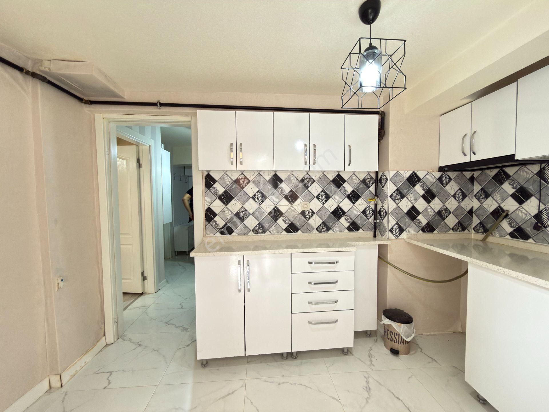 Adnan Yüksel Cad. Yakını 2+1 Kat Konumun'da Balkonlu Masrafsız - Görsel 7