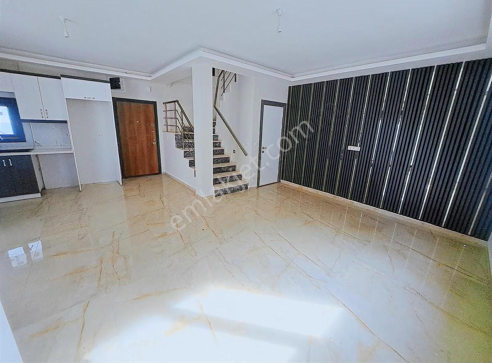 İzmir Seferihisar Atatürk Mah'de 4+1 Deniz Manzaralı Yazlık - Görsel 11