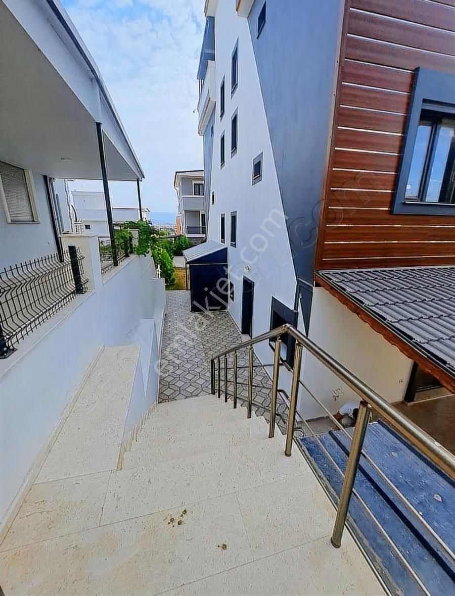 İzmir Seferihisar Atatürk Mah'de 4+1 Deniz Manzaralı Yazlık - Görsel 4