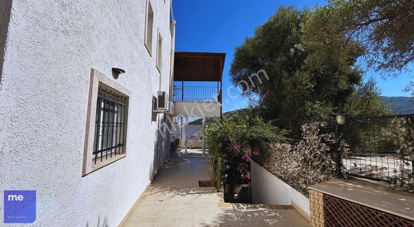 Bodrum/torba'da Prestijli Site İçinde 4+1 Tripleks Villa - Görsel 2