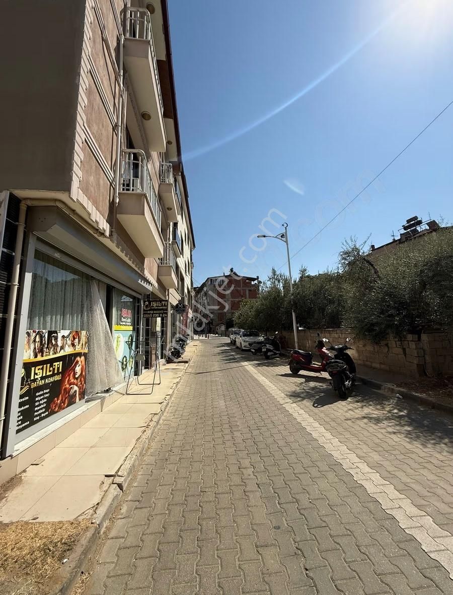 Sarıgöl Merkezi Konumda Satılık Dükkan 123 M2 - Görsel 4