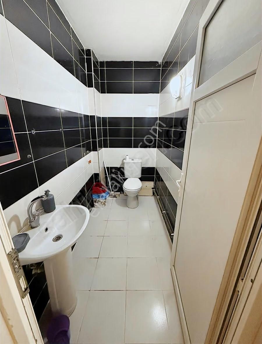 Sarıgöl Merkezi Konumda Satılık Dükkan 123 M2 - Görsel 3