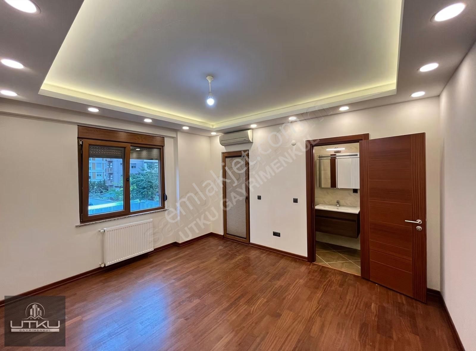 Utkudan Caddebostan Sahil Parselinde Balkonlu 2+1 Satılık Daire - Görsel 12