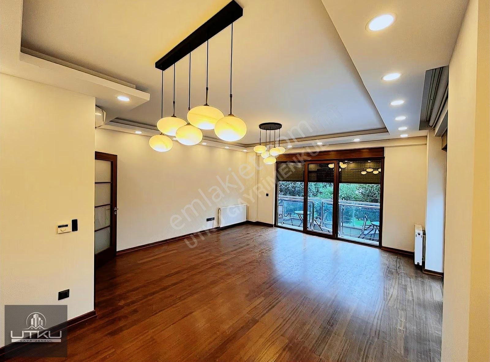 Utkudan Caddebostan Sahil Parselinde Balkonlu 2+1 Satılık Daire - Görsel 18