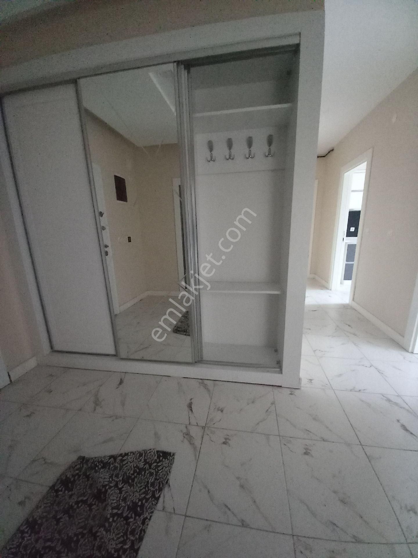 Asil Emlaktan Gazi Mahallesinde Kiralık Sıfır Da - Görsel 9