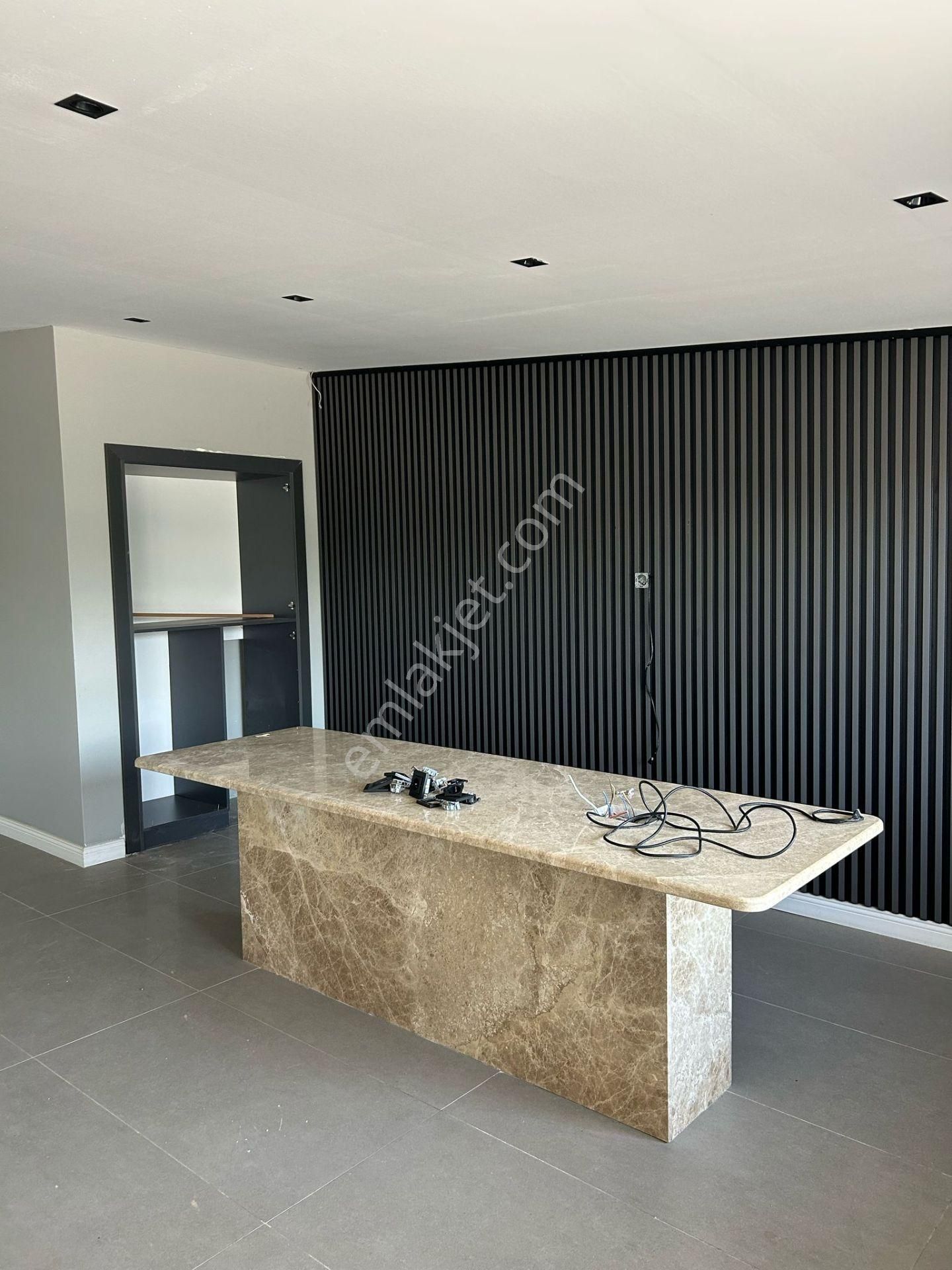 Yalova Ticaret Merkezi'nde Bursa Yoluna Cepheli Satılık Plaza - Görsel 14