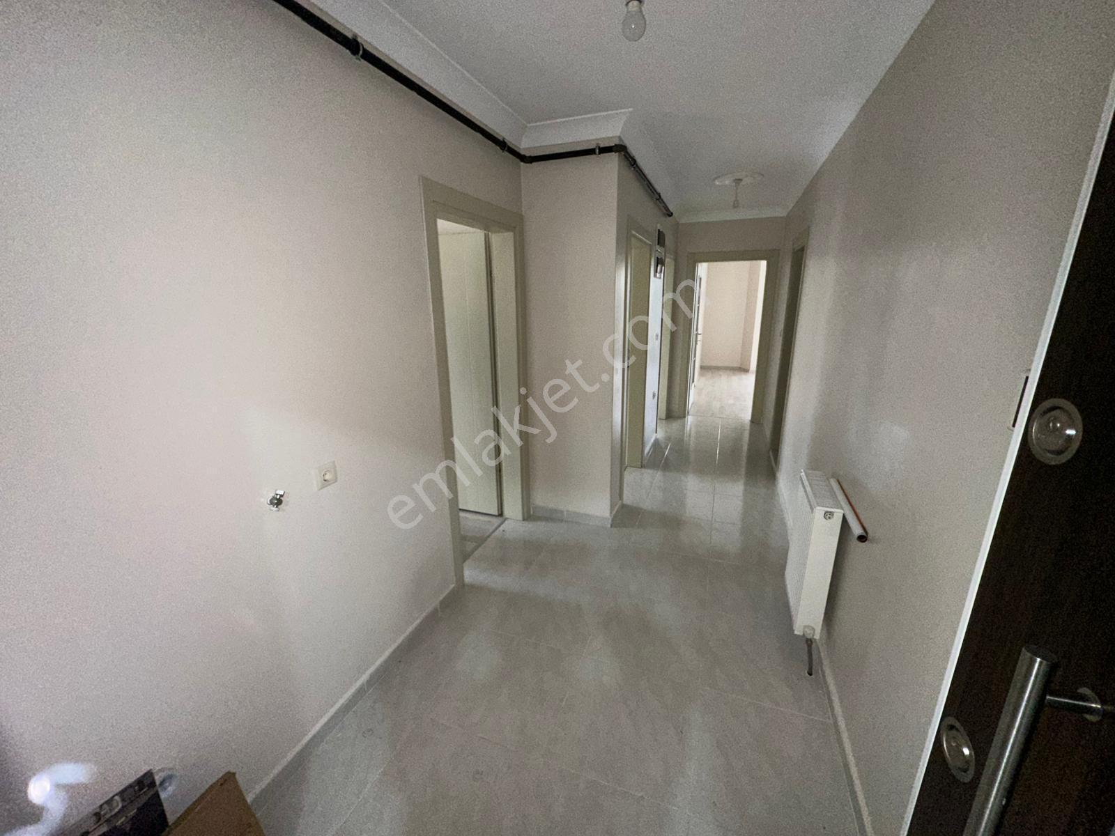 Bilgin Emlaktan Merkezde Geniş Kullanışlı Depozitosuz 2+1 Kiralık Daire - Görsel 13