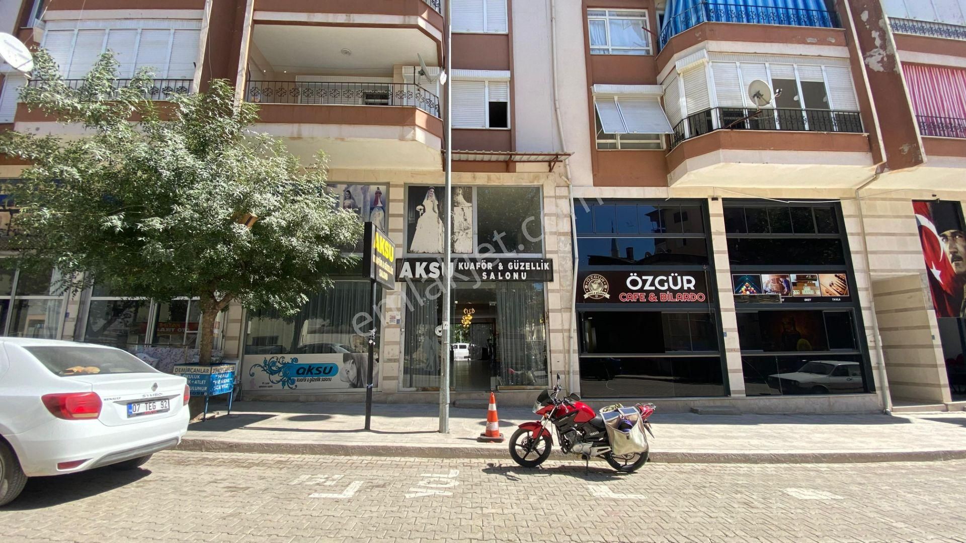 Vip Gayrimenkul Merkezde 3 Katlı, İki Tarafı Yol Cephe Dükkan - Görsel 25