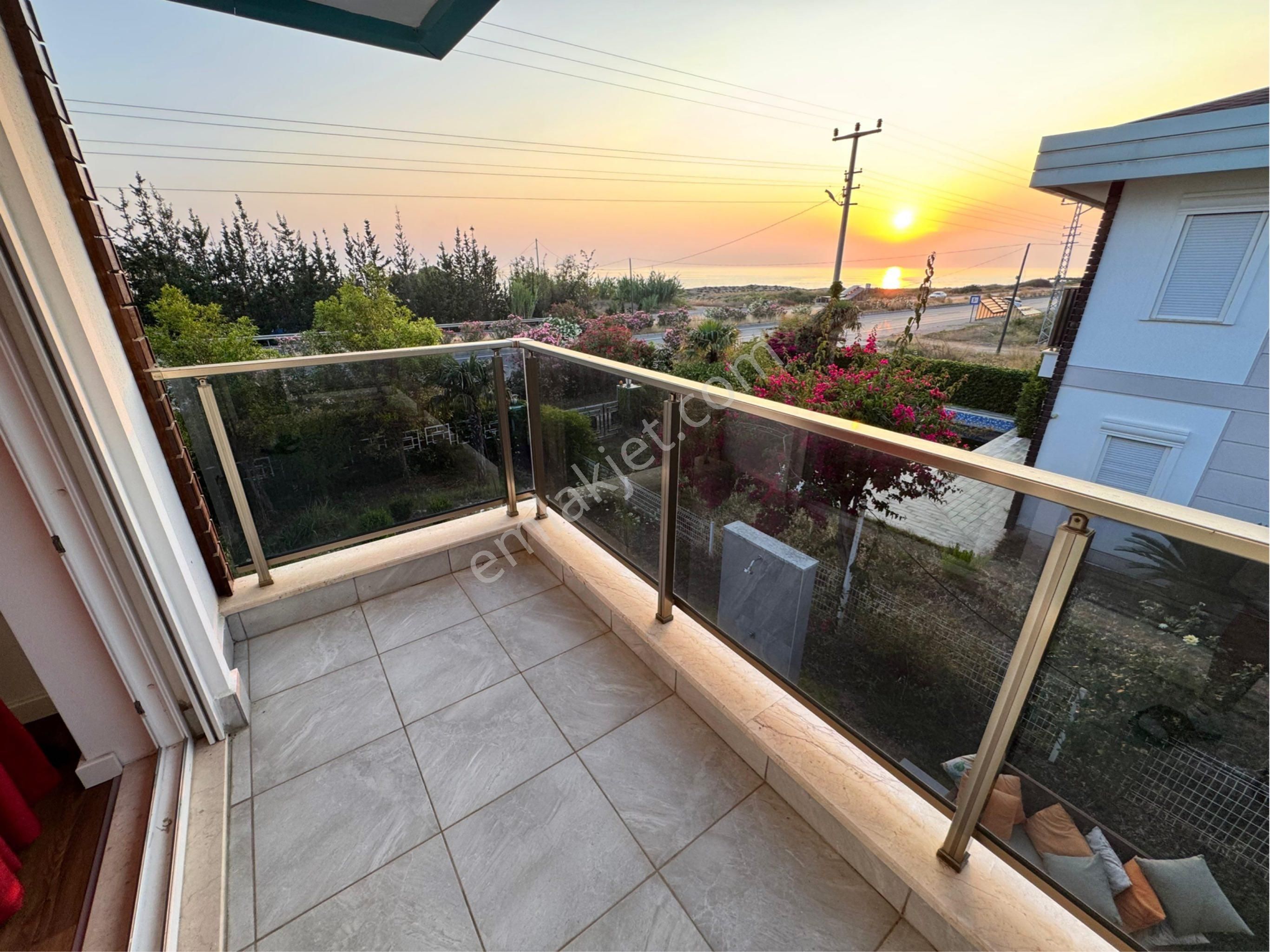 Demirtaş’da Acil Satılık Denize Sıfır Müstakil Villa - Görsel 10