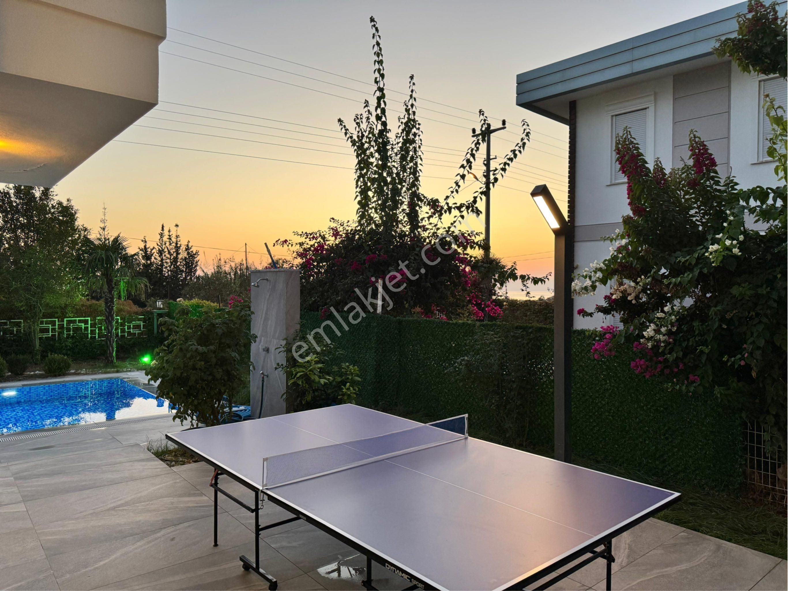 Demirtaş’da Acil Satılık Denize Sıfır Müstakil Villa - Görsel 36