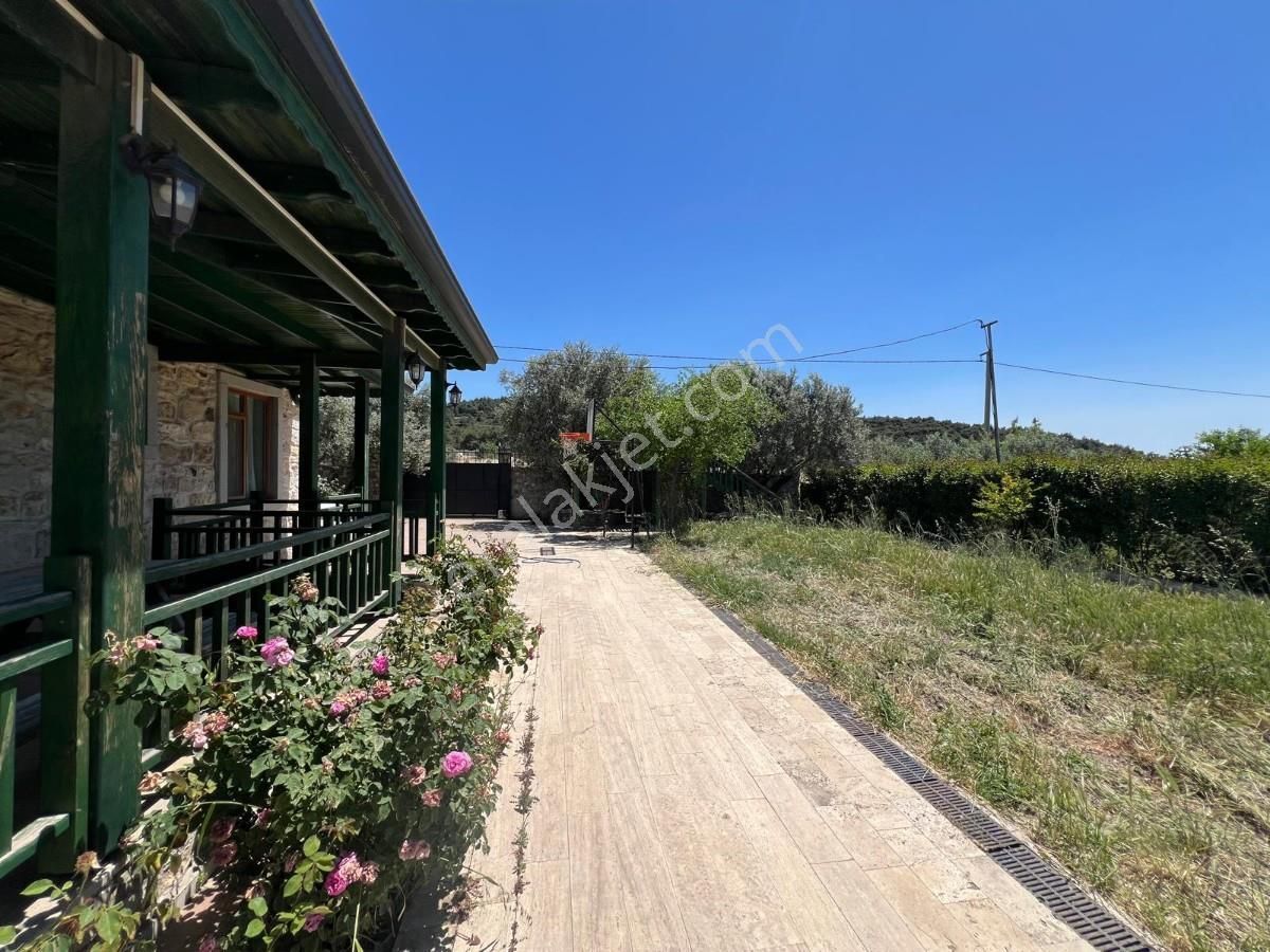 Foçada Satılık Havuzlu Taş Dubleks Villa Ve 2 Adet Bungalov - Görsel 28