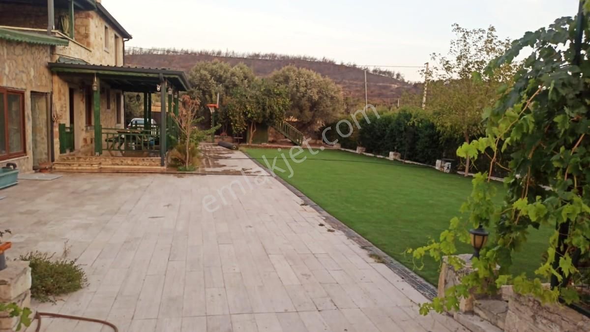 Foçada Satılık Havuzlu Taş Dubleks Villa Ve 2 Adet Bungalov - Görsel 15