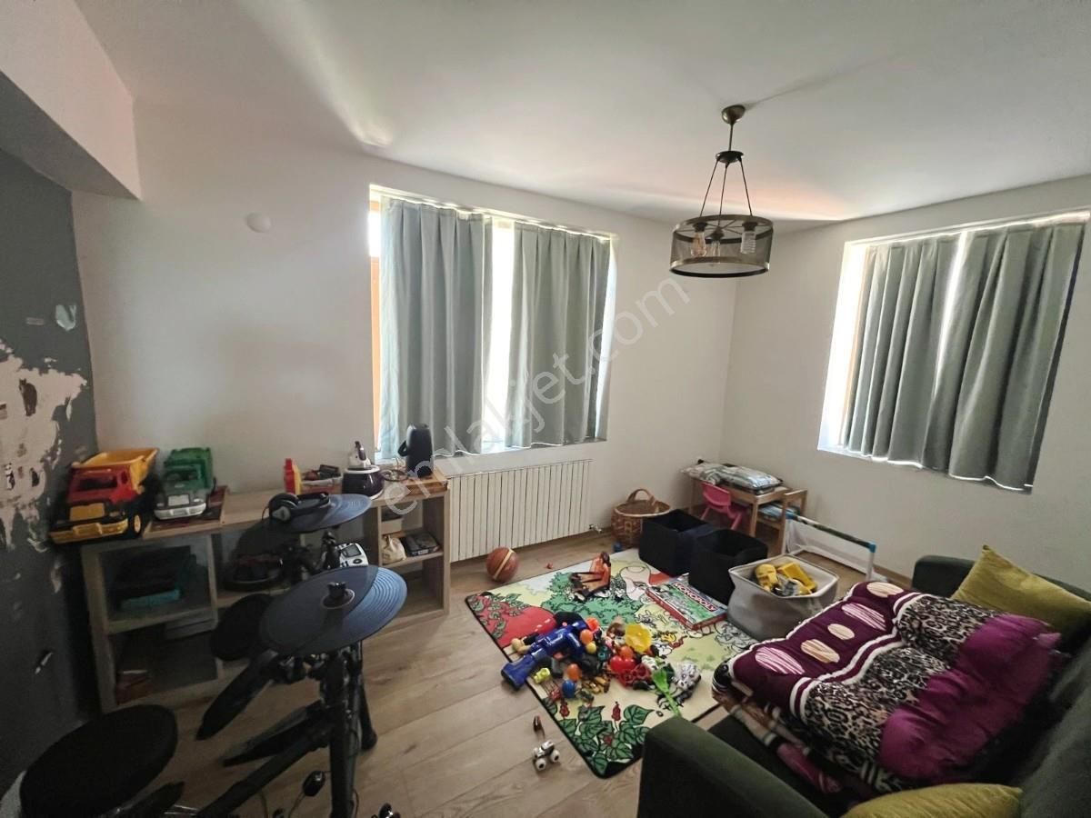 Foçada Satılık Havuzlu Taş Dubleks Villa Ve 2 Adet Bungalov - Görsel 4