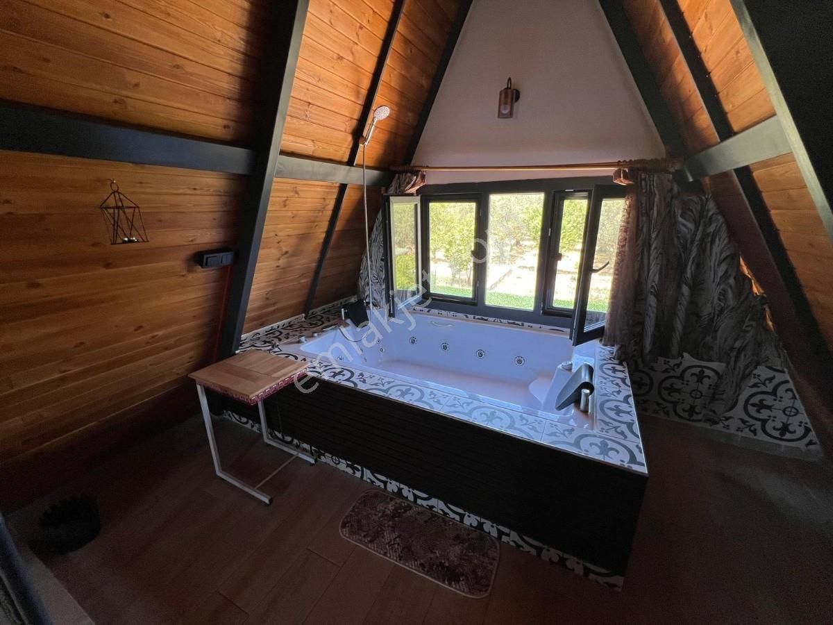 Foçada Satılık Havuzlu Taş Dubleks Villa Ve 2 Adet Bungalov - Görsel 5