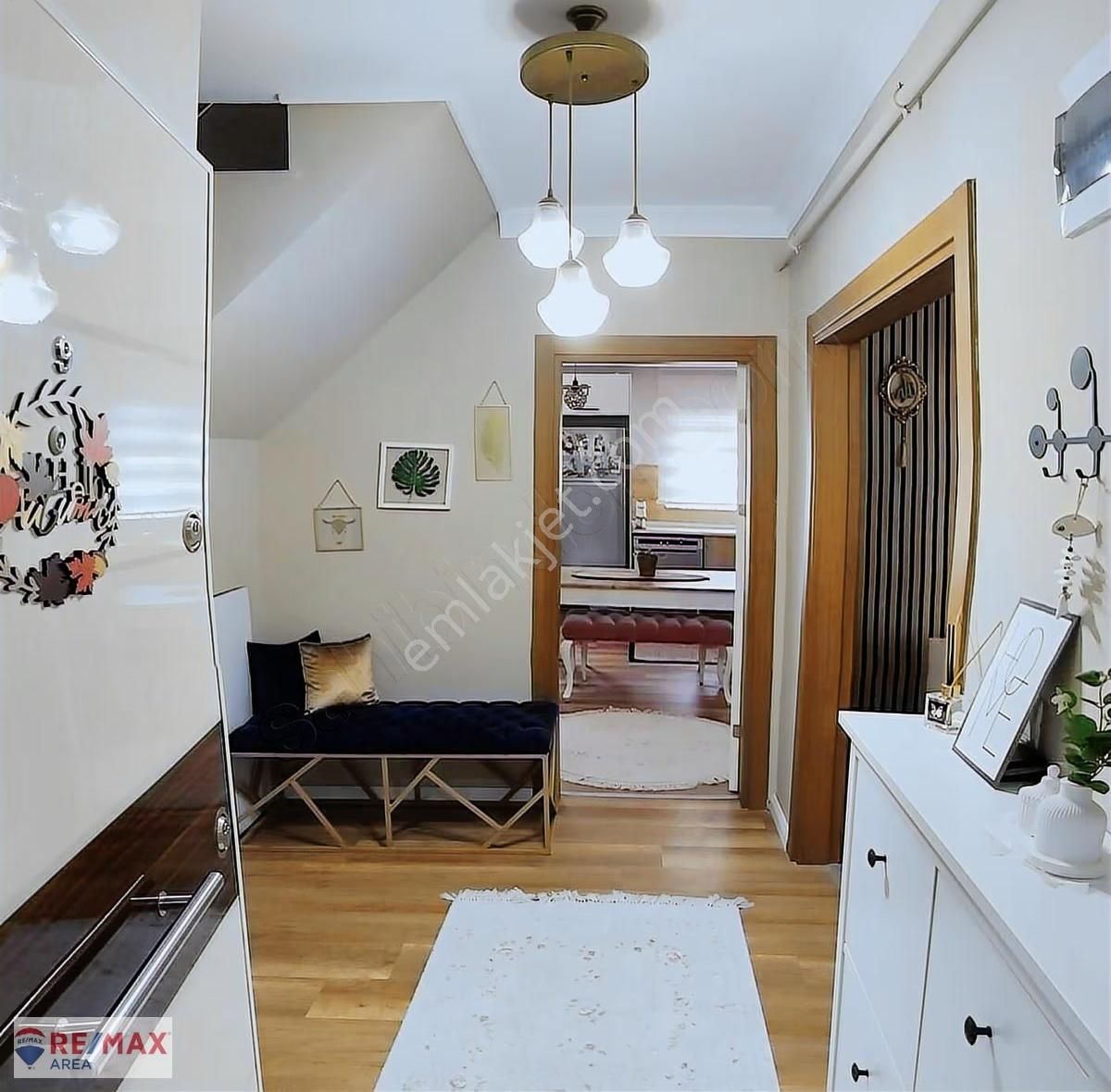 Remax Area'dan Geniş Ve Ferah Göl Manzaralı Dubleks Daire - Görsel 4