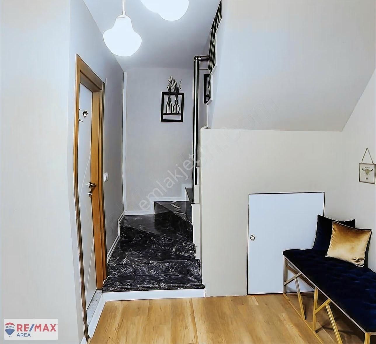 Remax Area'dan Geniş Ve Ferah Göl Manzaralı Dubleks Daire - Görsel 7
