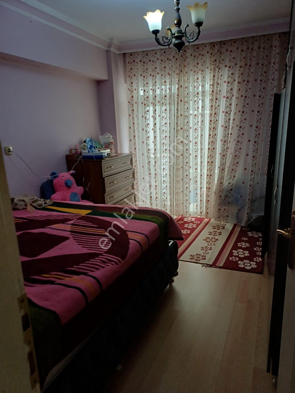 Arkadaş Emlaktan Bahçelievler Şenyurtta 1.kat 3+1 Satılık Daire 2.950.000 Tl - Görsel 8