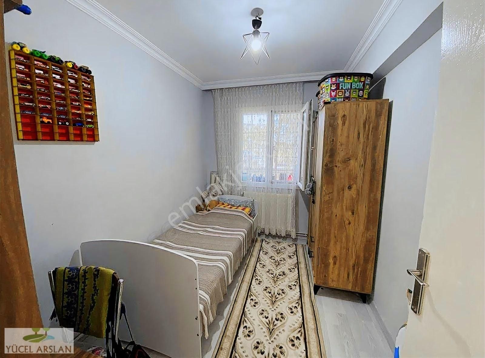 Çiğli Cumhuriyet'te Satılık 3+1 Daire İçi Yapılı - Görsel 8