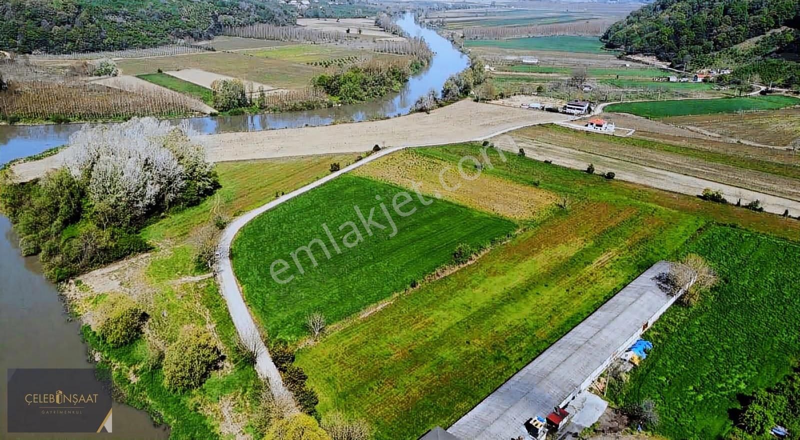 Sakarya Karasu Tuzla Mahallesinde 9.500m2 Tarla