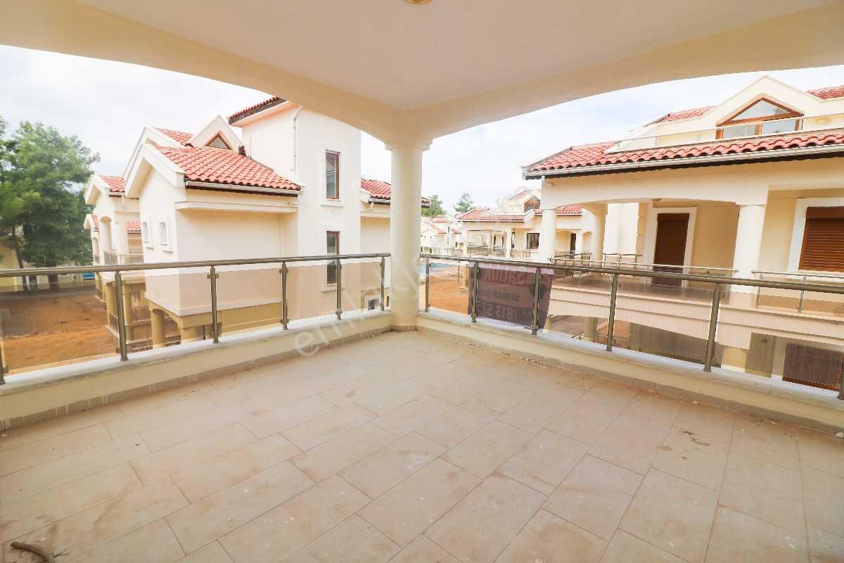🌲 Akbük Merkezde Çam Ormanları İçinde, Havuzlu Sitede Denize Yakın Villa 🌊 - Görsel 15