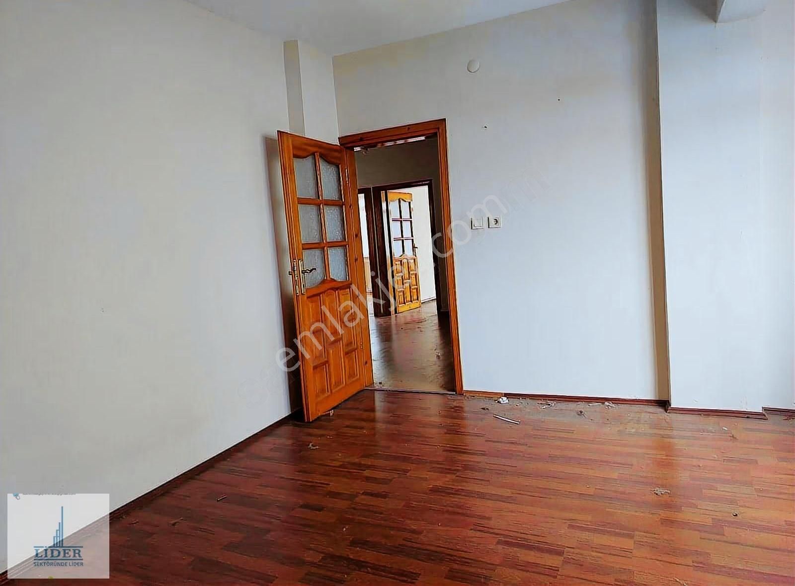 Çekmeköy Alemdağ'da 3+1 Ara Kat Geniş ,ferah Satılık Daire. - Görsel 22