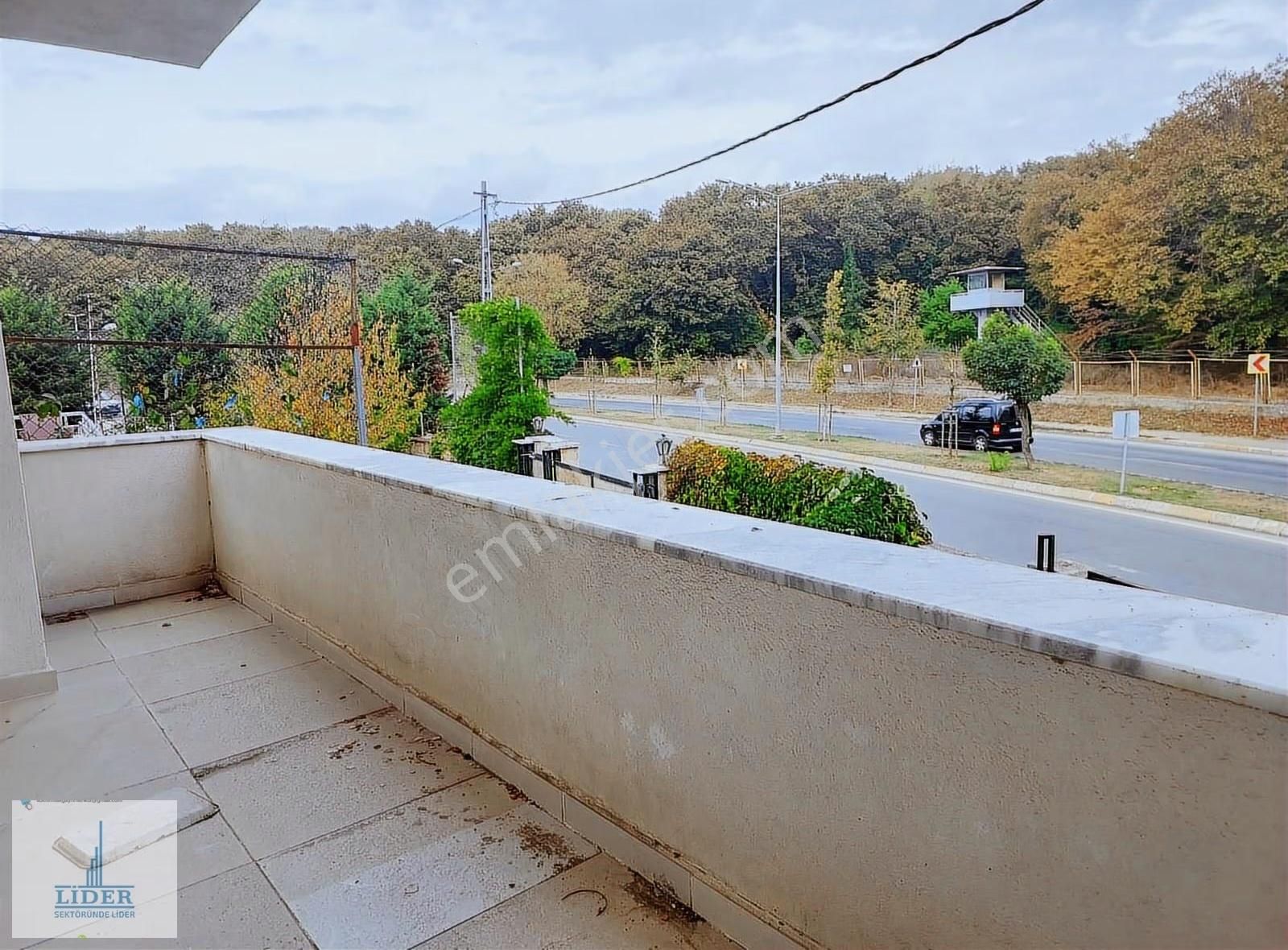 Çekmeköy Alemdağ'da 3+1 Ara Kat Geniş ,ferah Satılık Daire. - Görsel 2