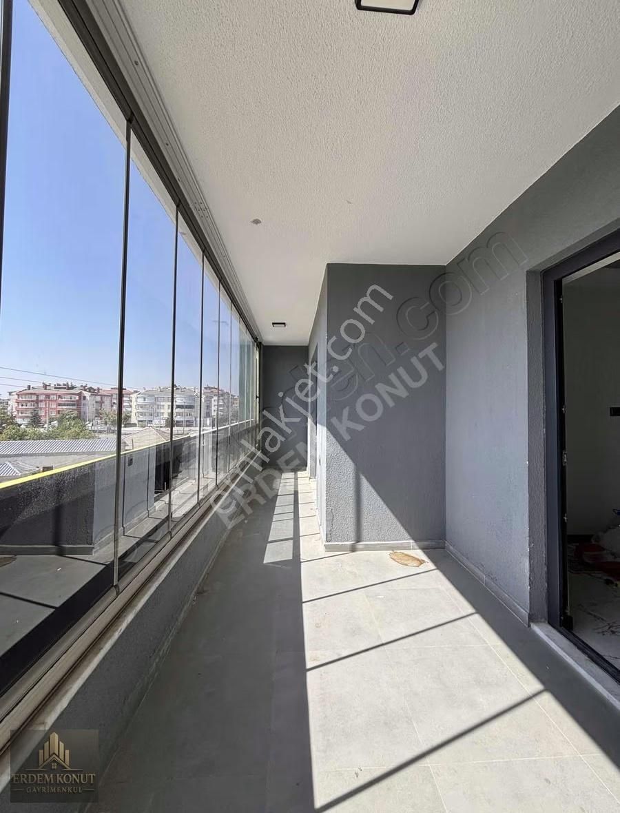 Şehir Hastanesi Yakınında 2+1 Ara Kat Lüx Satılık Daire - Görsel 3