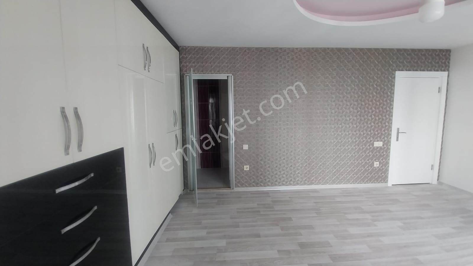 Akdeniz Mh'de Yüzme Havuzlu Sitede Bağımsız Mutfaklı 3+1 Satılık!! - Görsel 13