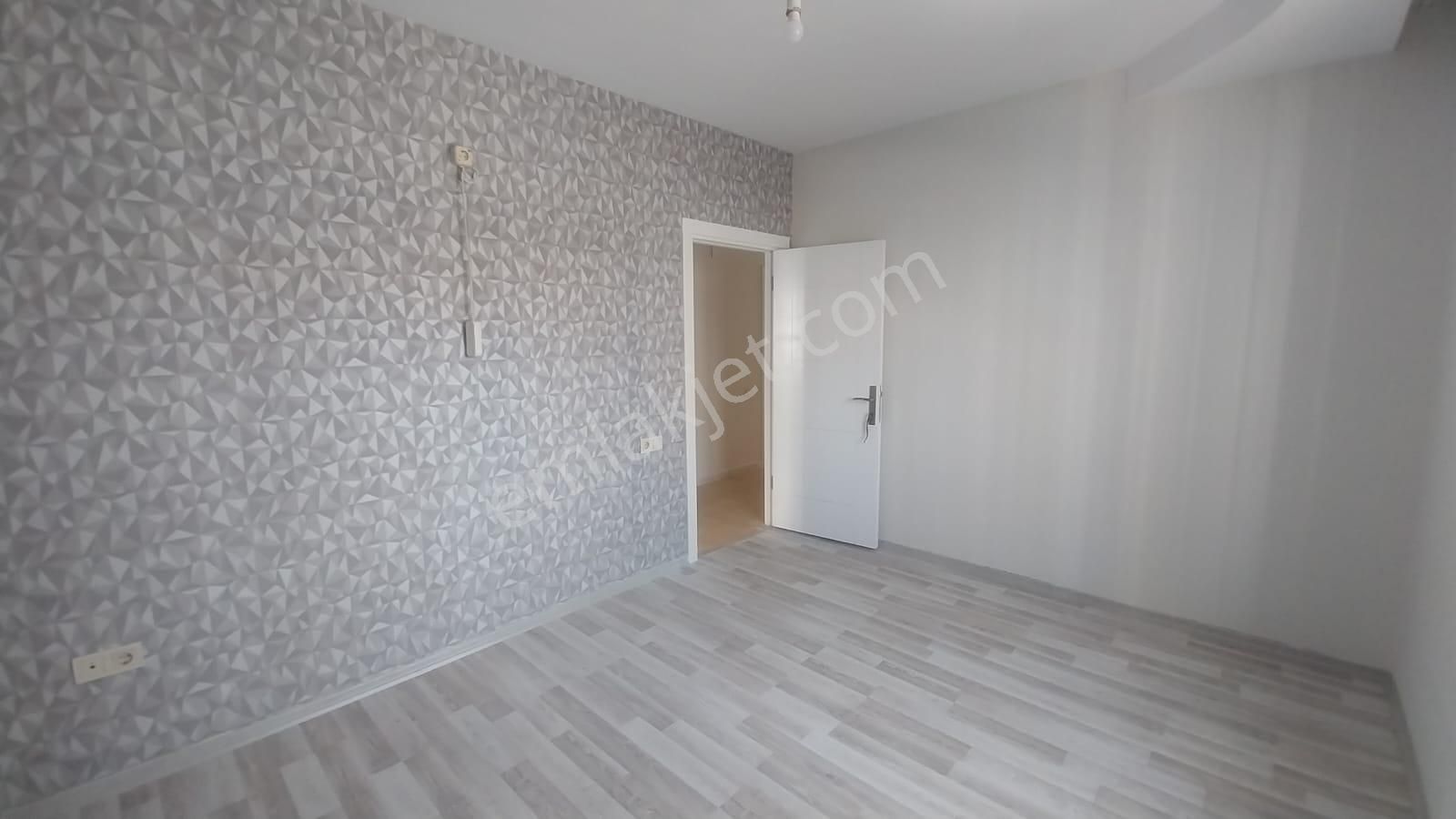 Akdeniz Mh'de Yüzme Havuzlu Sitede Bağımsız Mutfaklı 3+1 Satılık!! - Görsel 8