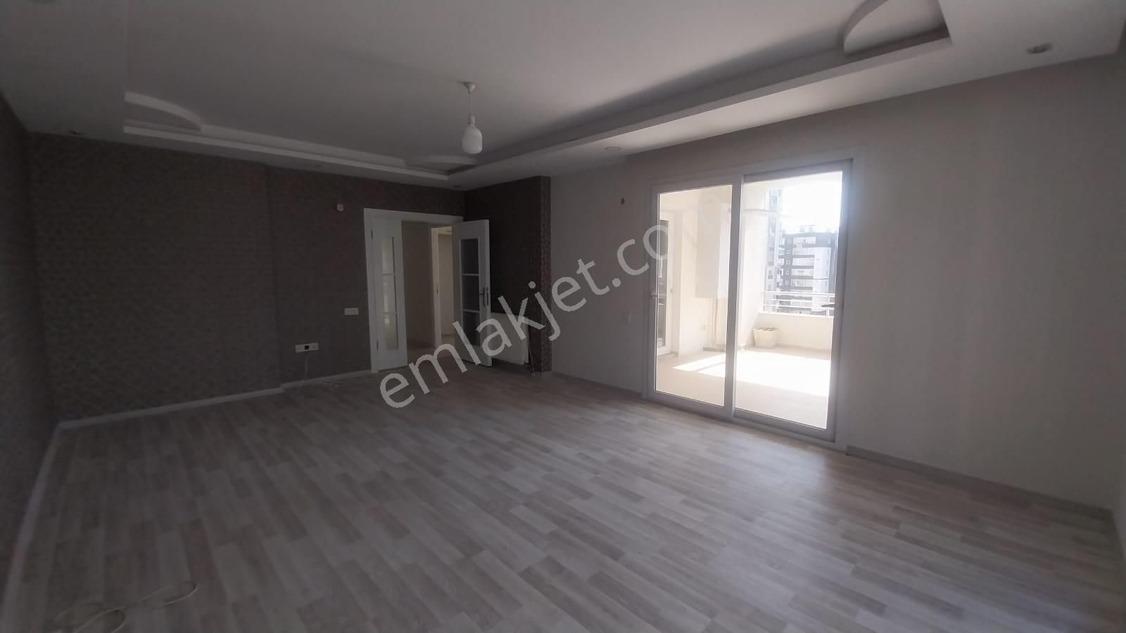 Akdeniz Mh'de Yüzme Havuzlu Sitede Bağımsız Mutfaklı 3+1 Satılık!! - Görsel 3