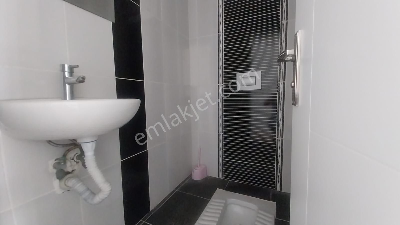 Akdeniz Mh'de Yüzme Havuzlu Sitede Bağımsız Mutfaklı 3+1 Satılık!! - Görsel 15