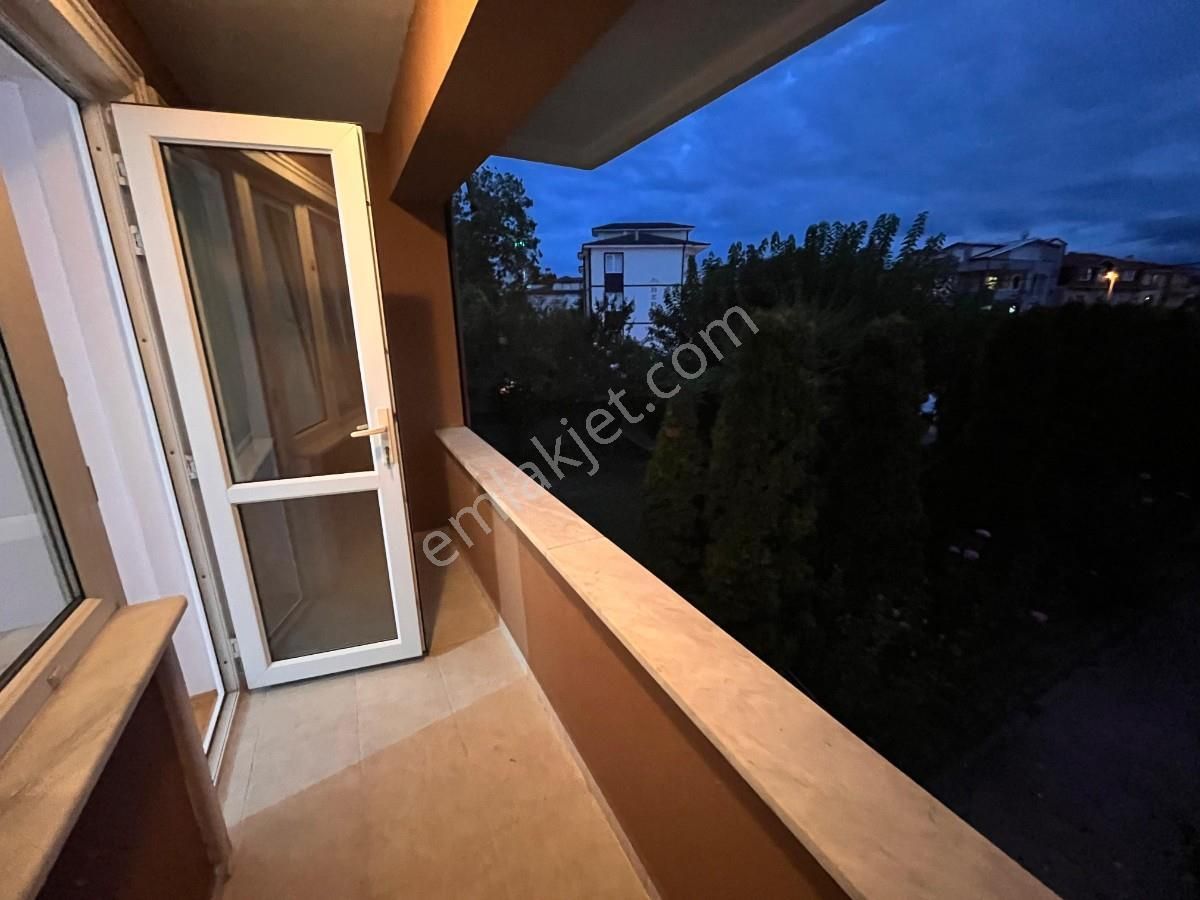 Adapazarı Yağcılar Mahallesinde Geniş Metrekareli Kiralık Daire - Görsel 19