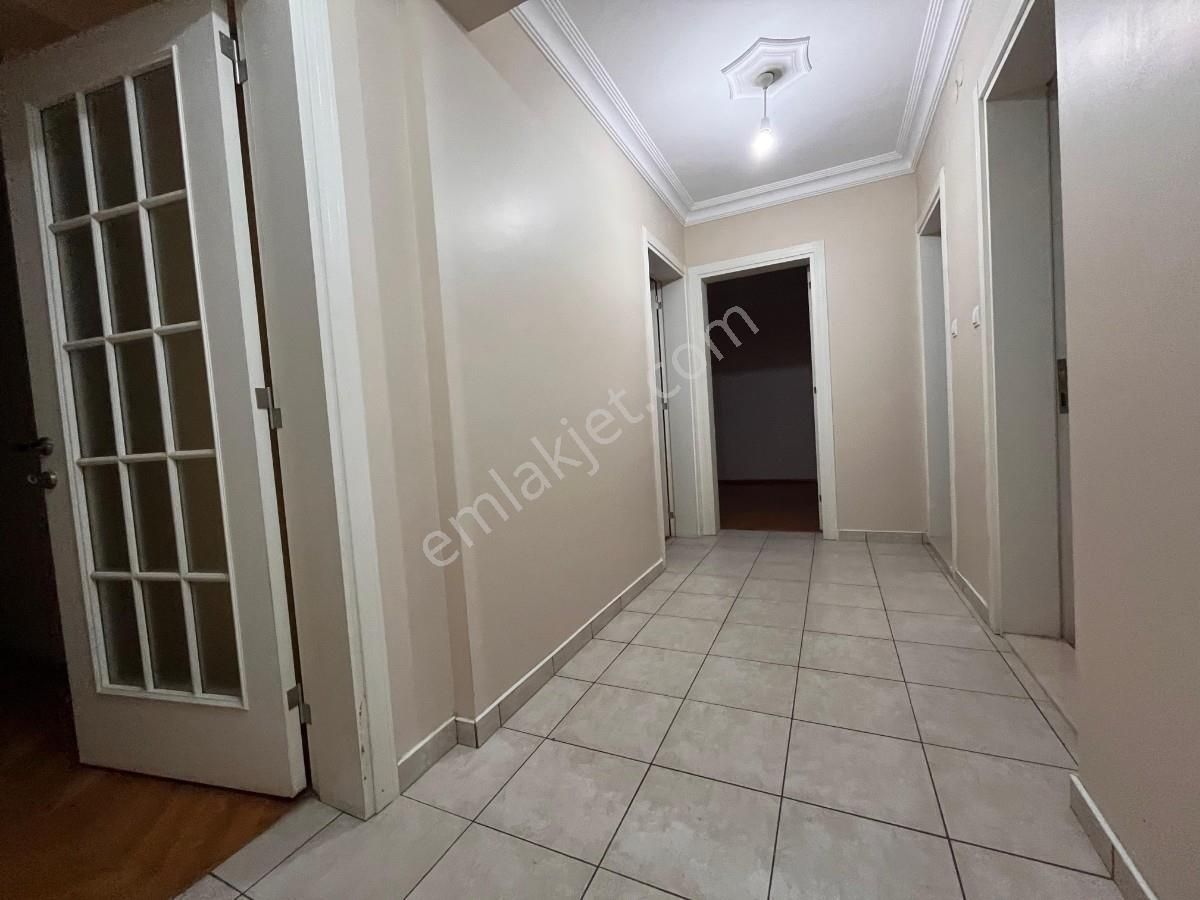 Adapazarı Yağcılar Mahallesinde Geniş Metrekareli Kiralık Daire - Görsel 8