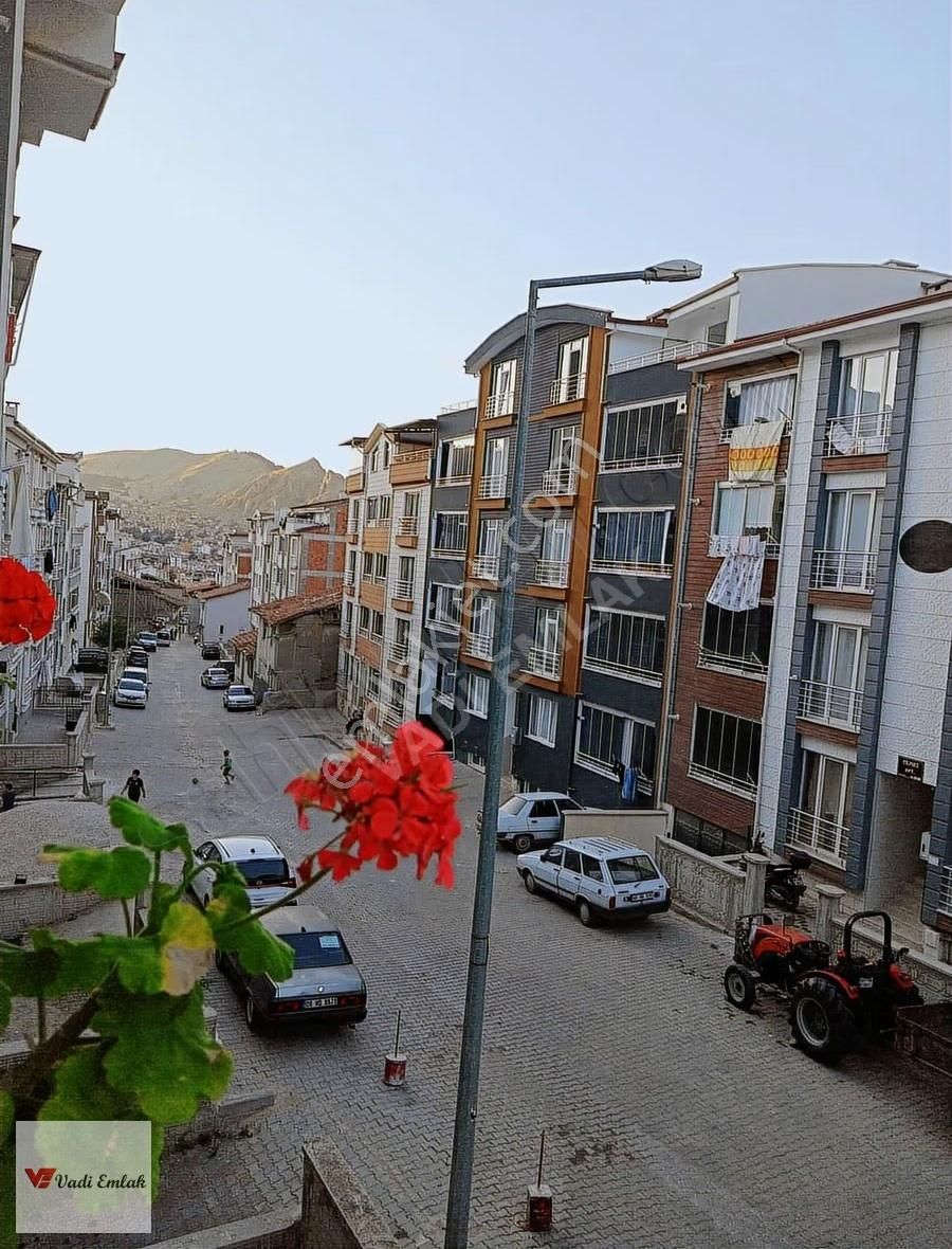 Vadi Emlak'tan Çay'da 3+1 Satılık Büyük Daire Süper Konummmm - Görsel 24