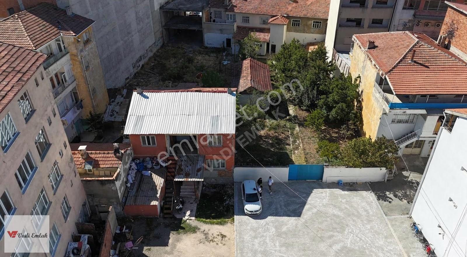 Vadi Emlak'tan Şehrin Merkezinde Ticari İmarlı Satılık Arsa - Görsel 11