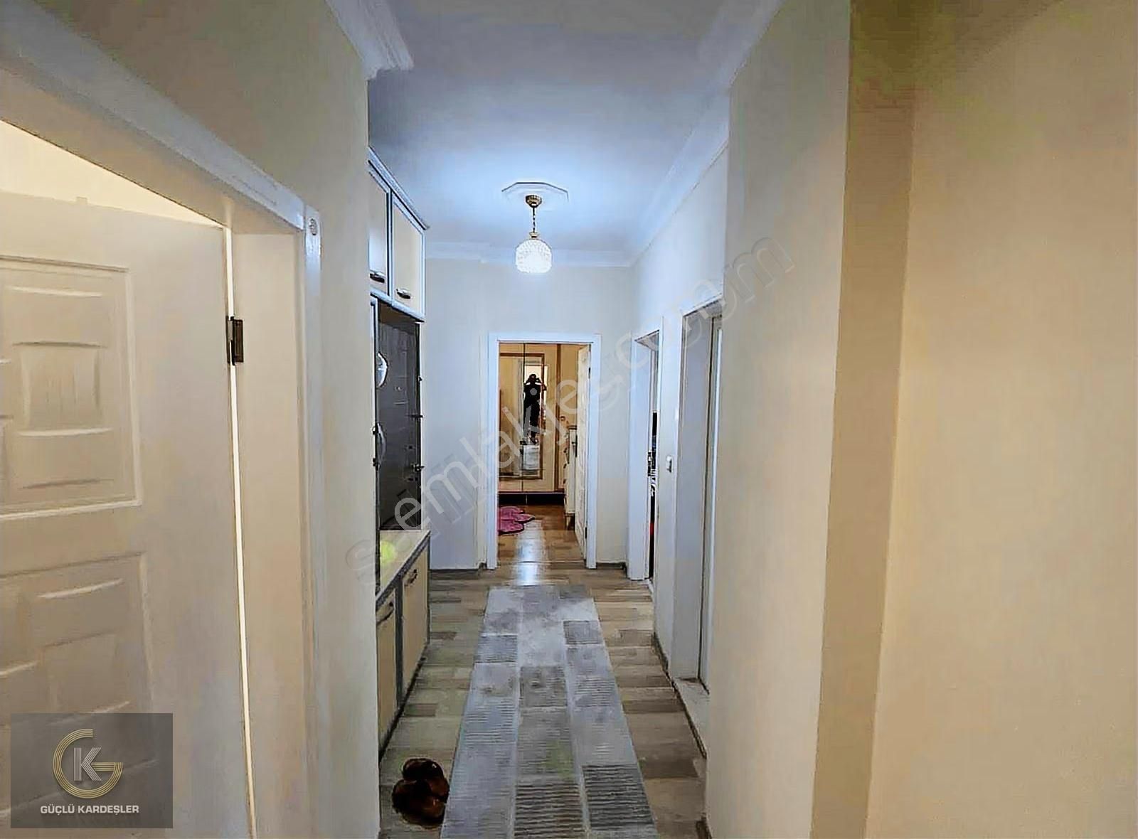 Güçlü Kardeşler Müstakil Bahçeli 2+1 Merkezi Konumda Daire - Görsel 19