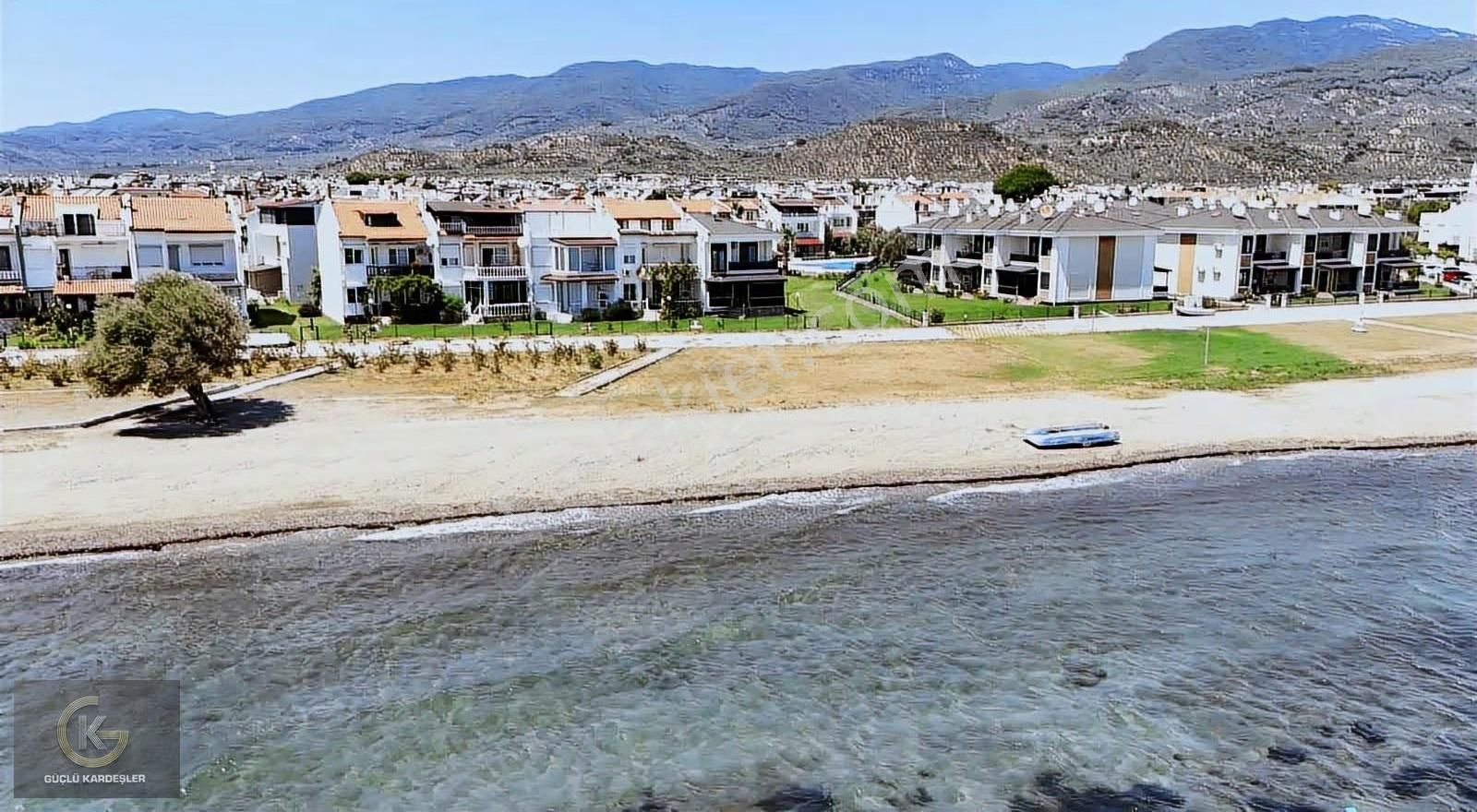 Güçlü Kardeşler Denize Sıfır 4+1 Manzaralı Ön Cephe Villa - Görsel 16