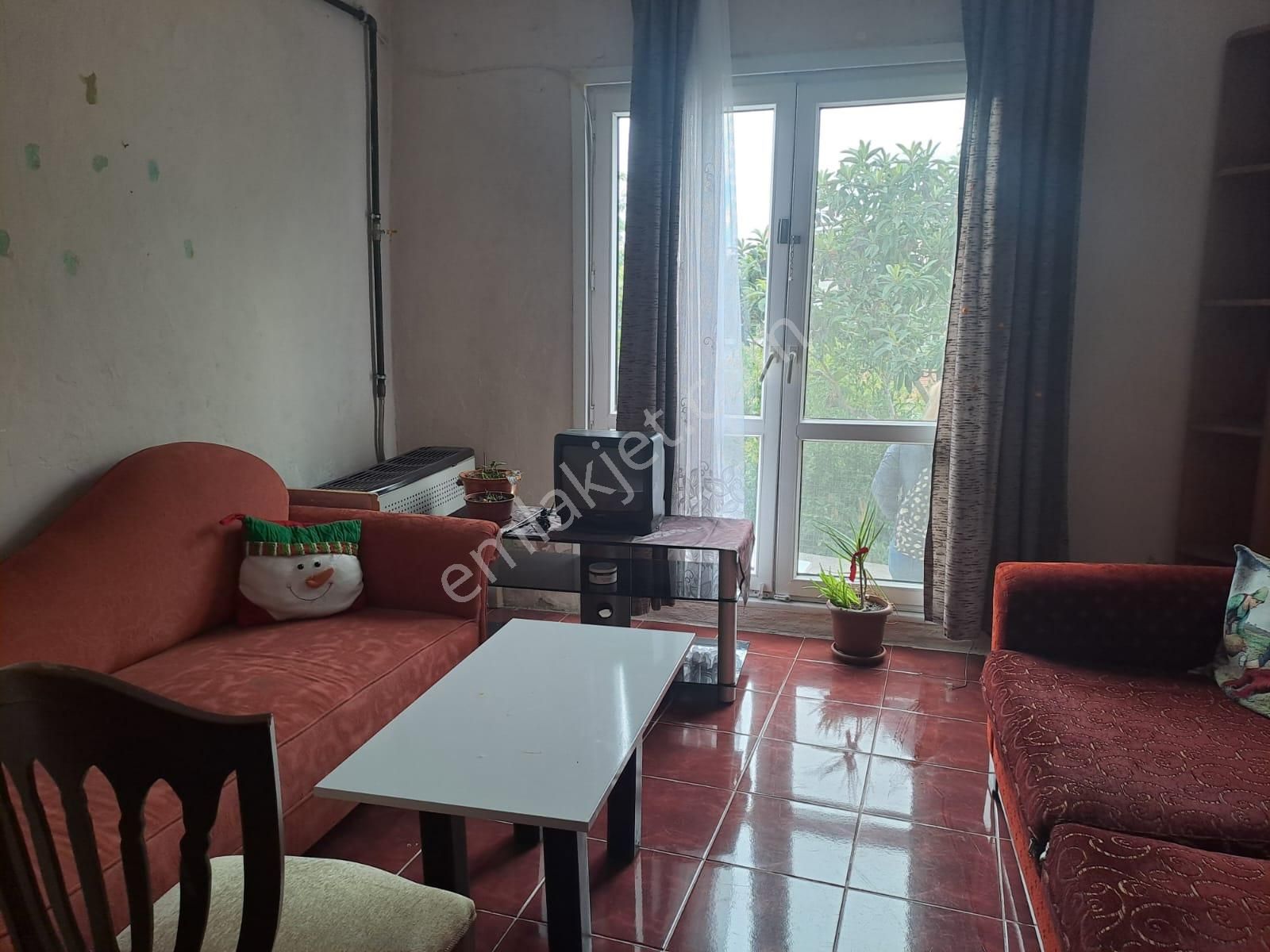 Büyükdere Mahallesinde Kiralık Eşyalı Ev. - Görsel 2