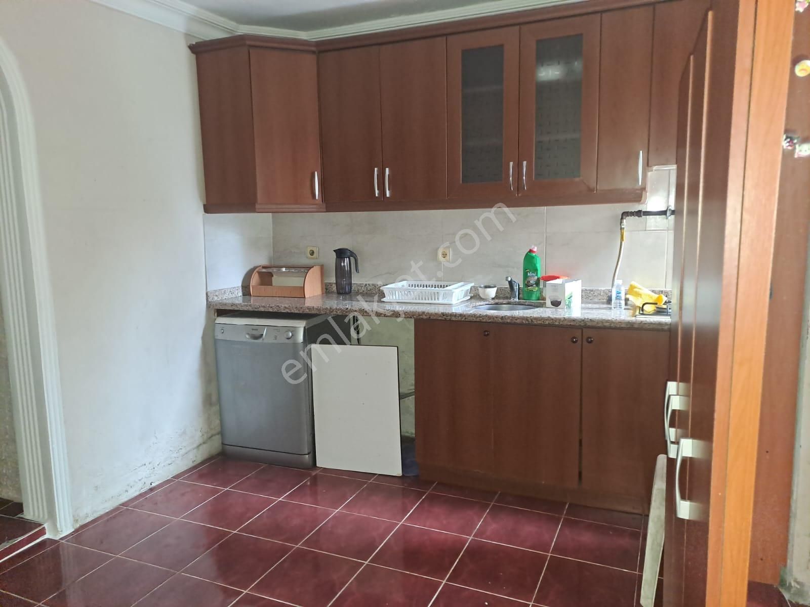 Büyükdere Mahallesinde Kiralık Eşyalı Ev. - Görsel 8